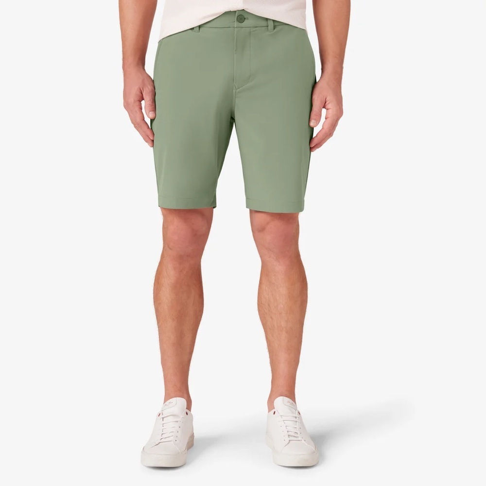Mizzen + Main Helmsman Slim Men's Stretch Shorts in Sea Spray, 31 W- 9” Length